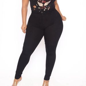 Fashion Nova Black Skinny Jeans